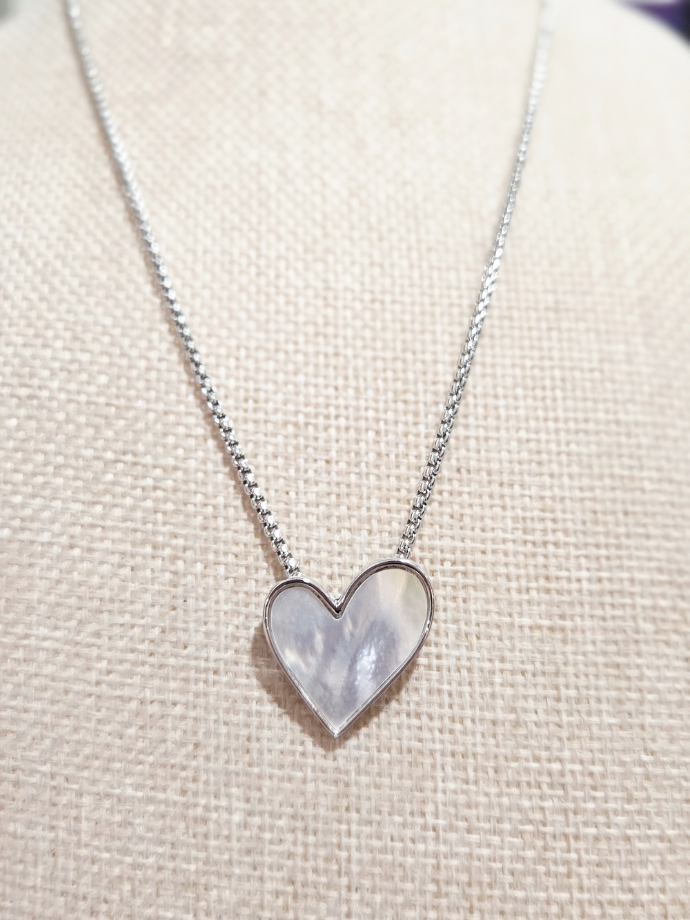 Silver Heart Mother-of-Pearl Pendant Necklace - White
